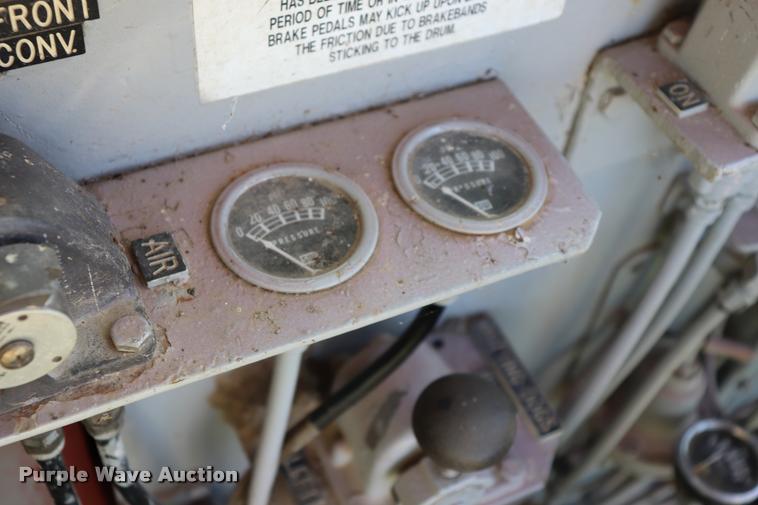 image for item L3181 1967 Manitowoc 4000W crane