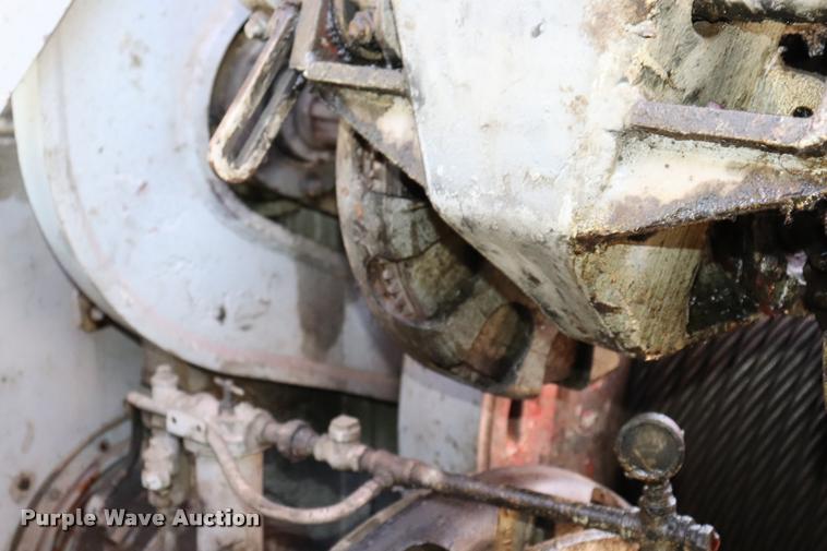 image for item L3181 1967 Manitowoc 4000W crane