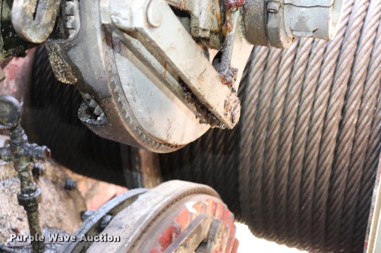 image for item L3181 1967 Manitowoc 4000W crane