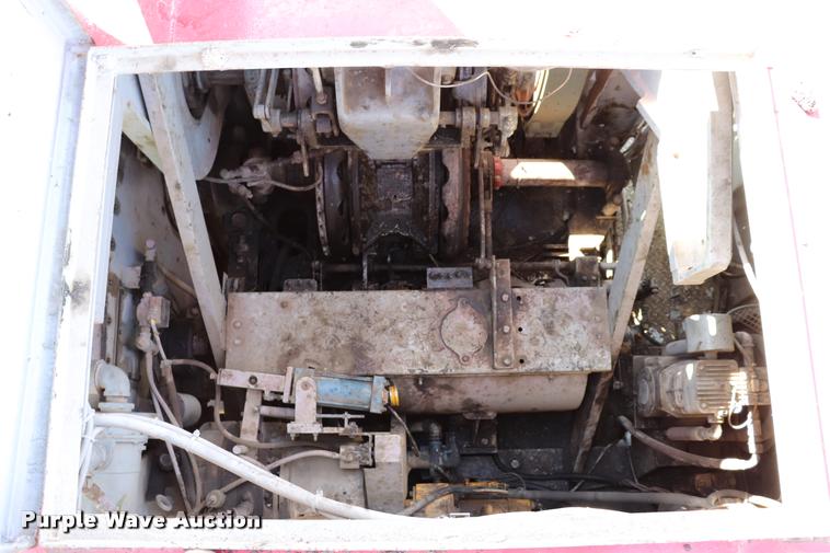 image for item L3181 1967 Manitowoc 4000W crane