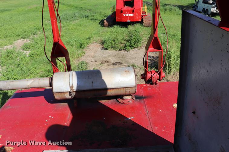 image for item L3181 1967 Manitowoc 4000W crane