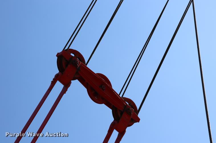 image for item L3181 1967 Manitowoc 4000W crane