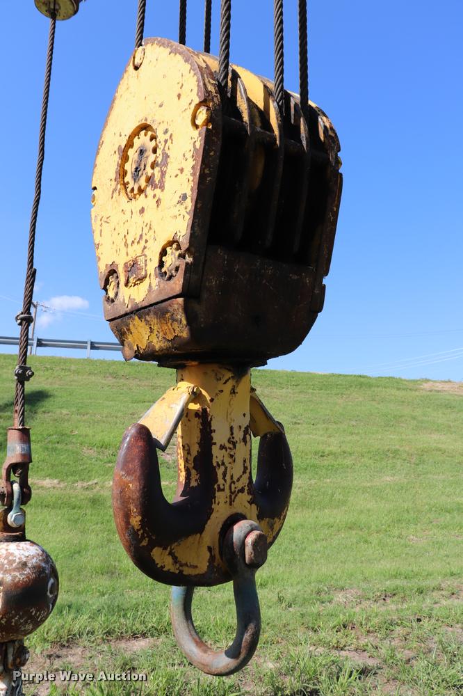 image for item L3181 1967 Manitowoc 4000W crane