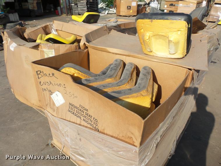 image for item BV9081 Equipment seats