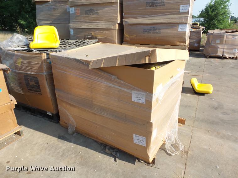 image for item BV9082 John Deere seats