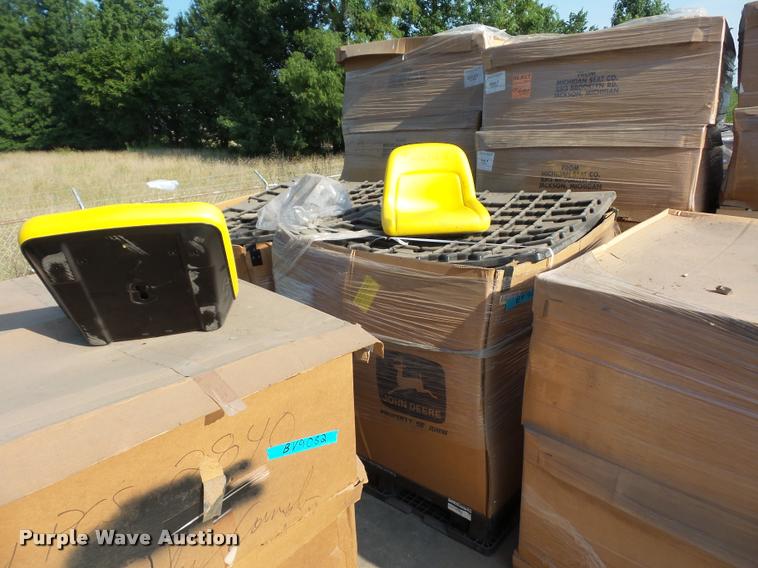image for item BV9082 John Deere seats