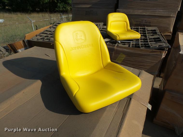 image for item BV9082 John Deere seats