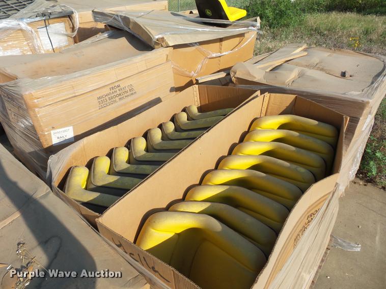 image for item BV9084 John Deere seats