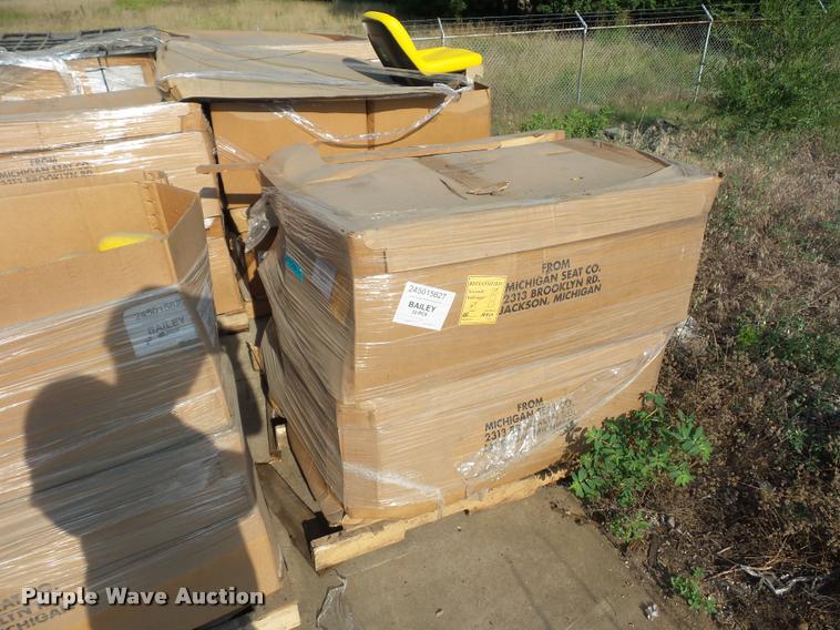 image for item BV9084 John Deere seats