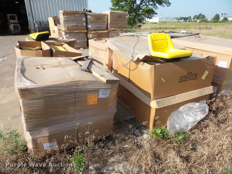 image for item BV9084 John Deere seats