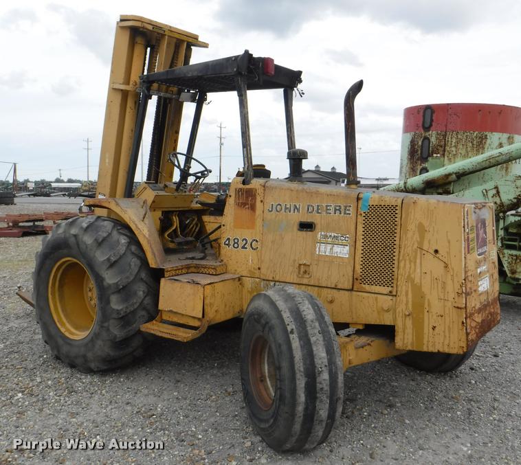 image for item DA2290 2001 John Deere 482C forklift