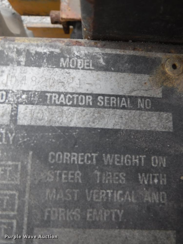 image for item DA2290 2001 John Deere 482C forklift