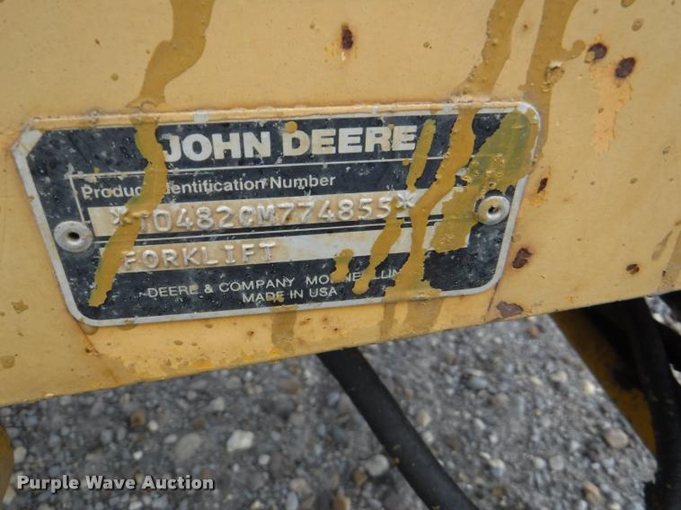 image for item DA2290 2001 John Deere 482C forklift