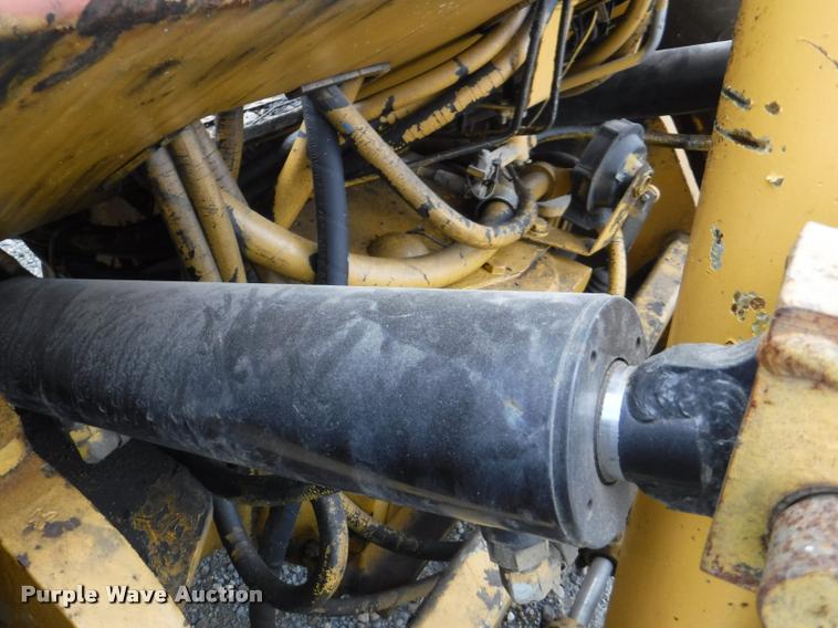 image for item DA2290 2001 John Deere 482C forklift