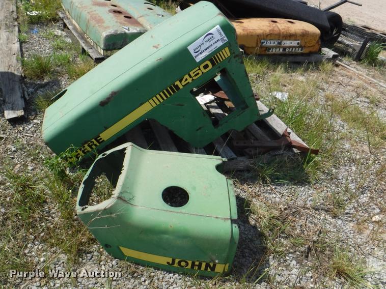 (9) John Deere tractor hoods in Sikeston, MO Item DA2311 sold