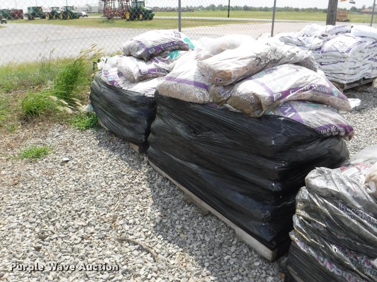 image for item DA2314 (2) pallets of lava rock