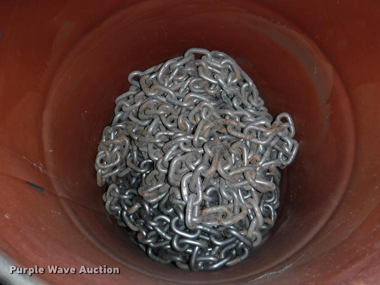 image for item DA2343 (2) skids of chains