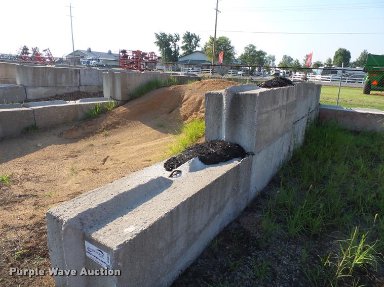 image for item DC6830 (21) bunker blocks