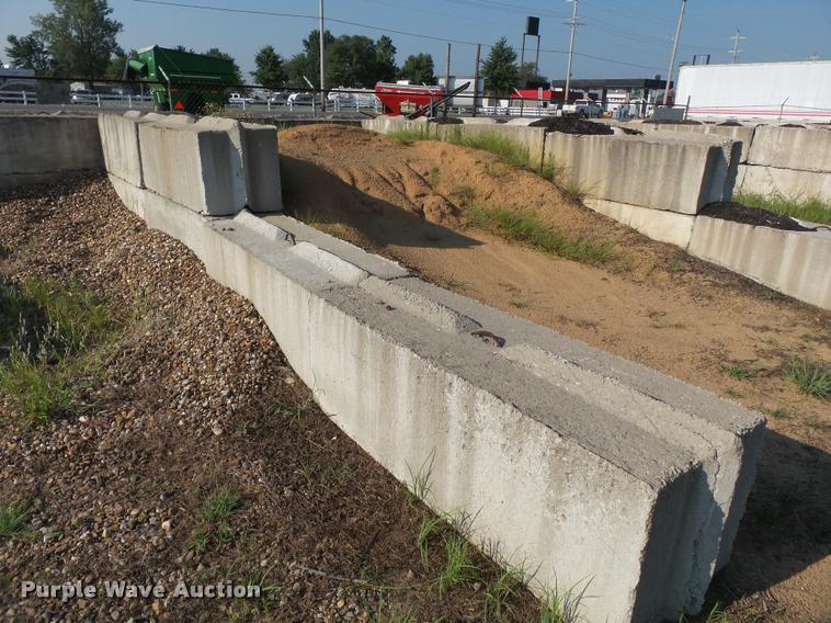 image for item DC6830 (21) bunker blocks