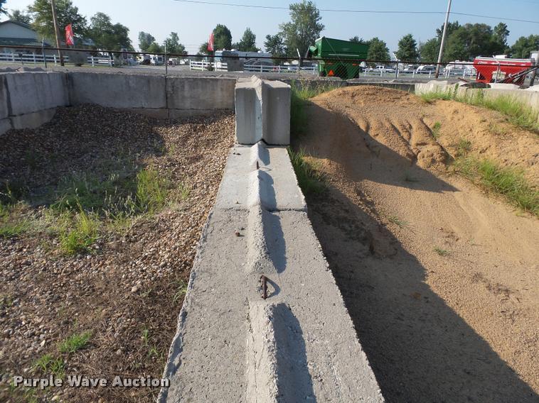 image for item DC6830 (21) bunker blocks