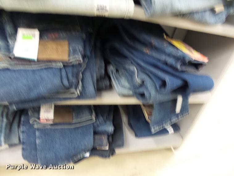 image for item DC6850 Approx 208 pair of womens jeans