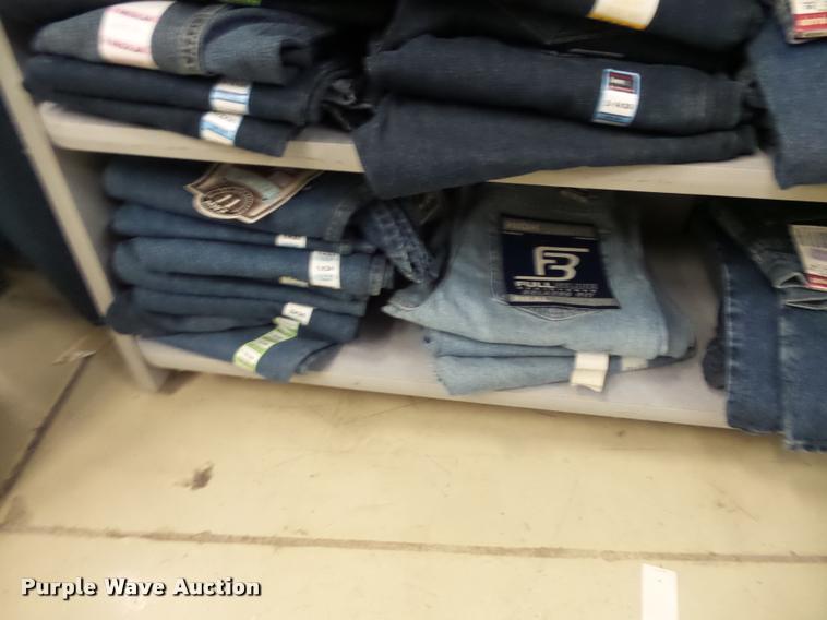 image for item DC6850 Approx 208 pair of womens jeans