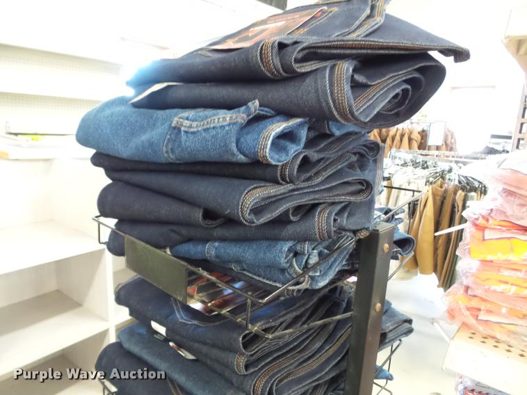 image for item DC6851 Approx 262 pairs of mens jeans, overalls, painters pants and brown duck pants