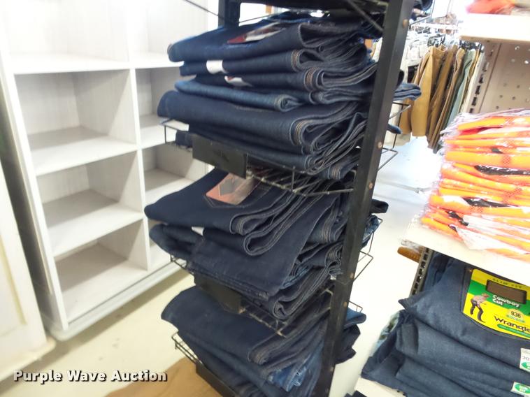 image for item DC6851 Approx 262 pairs of mens jeans, overalls, painters pants and brown duck pants