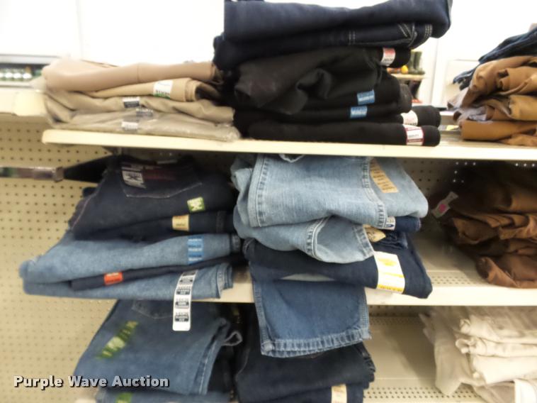 image for item DC6851 Approx 262 pairs of mens jeans, overalls, painters pants and brown duck pants