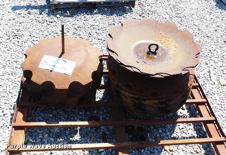 image for item DC6882 Approximately 64 disk blades