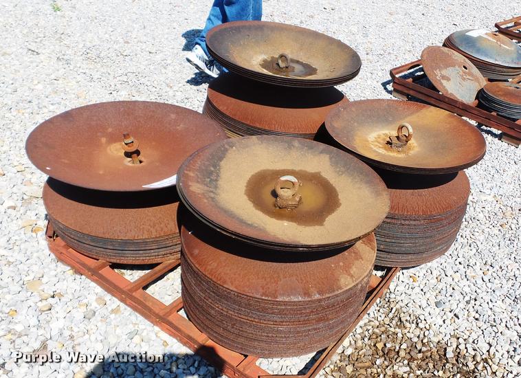 image for item DC6884 Approximately 175 disk blades