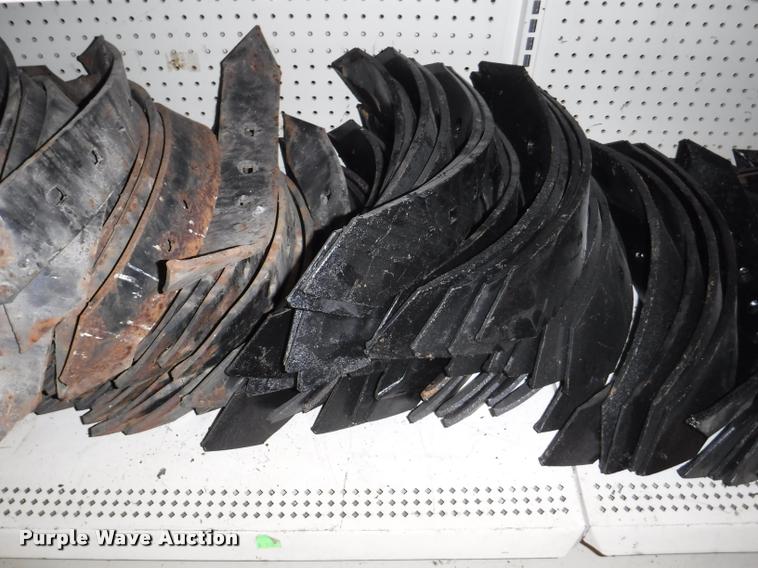 image for item DD0887 Ag equipment parts and hardware