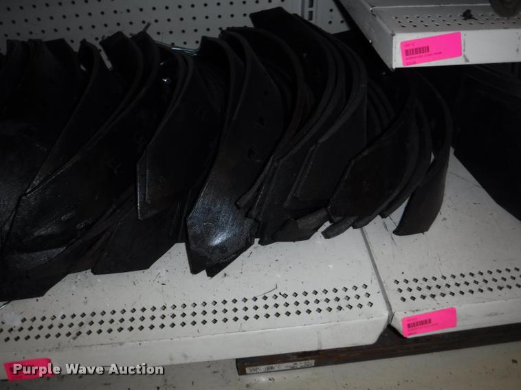 image for item DD0887 Ag equipment parts and hardware