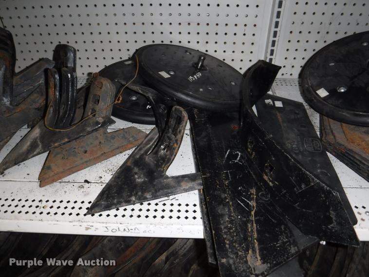 image for item DD0887 Ag equipment parts and hardware