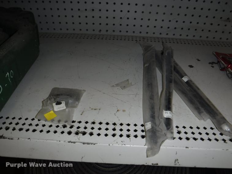 image for item DD0887 Ag equipment parts and hardware