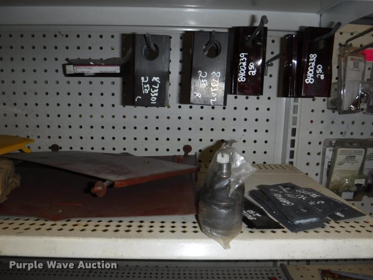 image for item DD0887 Ag equipment parts and hardware