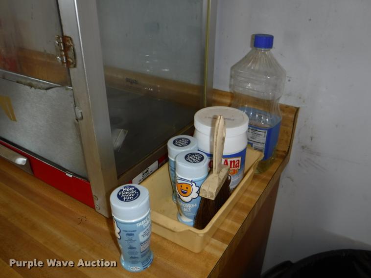 image for item DD0892 Restaurant equipment