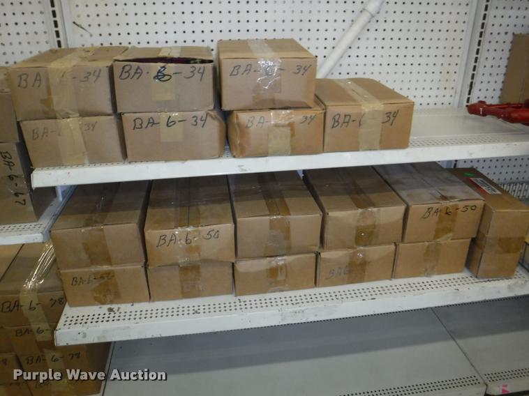 image for item DD0935 Battery center accessories