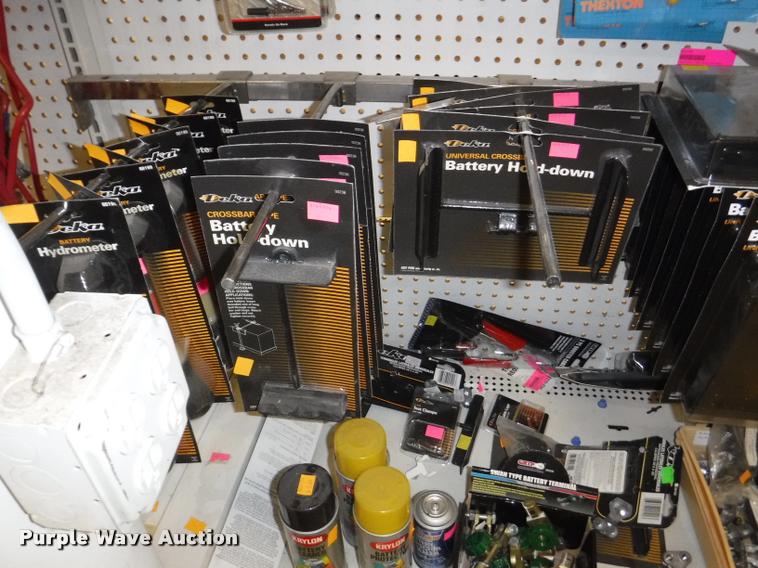 image for item DD0935 Battery center accessories