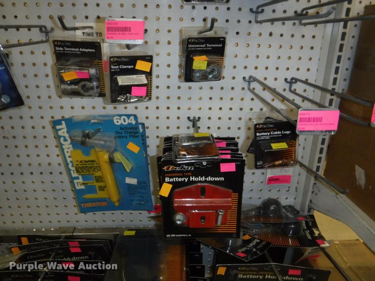 image for item DD0935 Battery center accessories