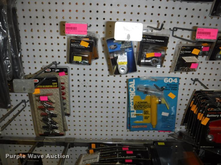 image for item DD0935 Battery center accessories