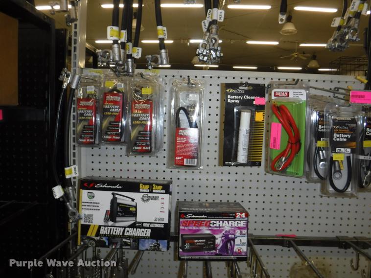 image for item DD0935 Battery center accessories