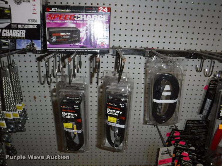 image for item DD0935 Battery center accessories