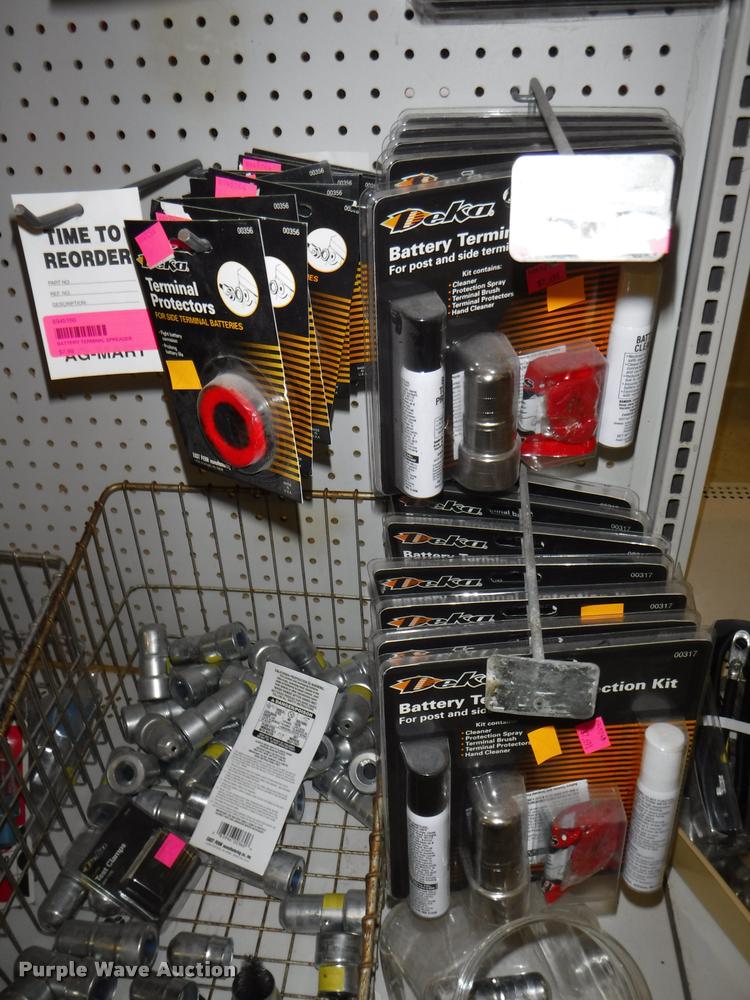 image for item DD0935 Battery center accessories