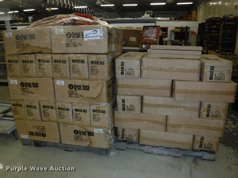 image for item DD0936 Approximately 820 Great Neck bow saws