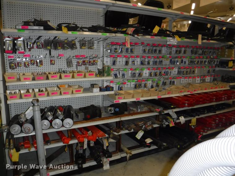 image for item DD0938 Hydraulic cylinder hardware