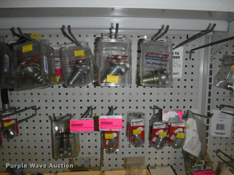 image for item DD0938 Hydraulic cylinder hardware