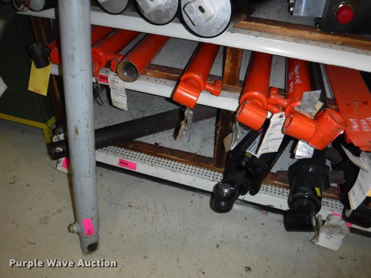 image for item DD0938 Hydraulic cylinder hardware