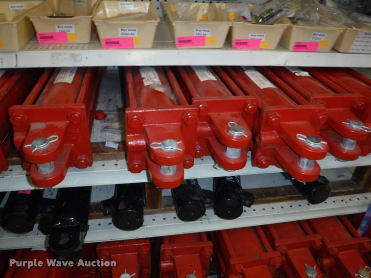 image for item DD0938 Hydraulic cylinder hardware