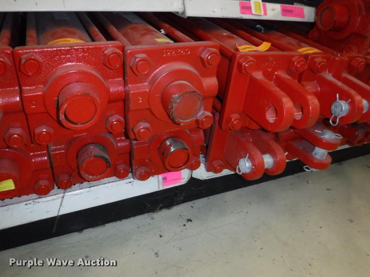 image for item DD0938 Hydraulic cylinder hardware